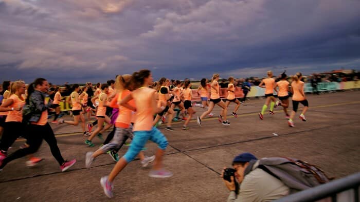 Frauenlauf Berlin Foto Ron Kirchner